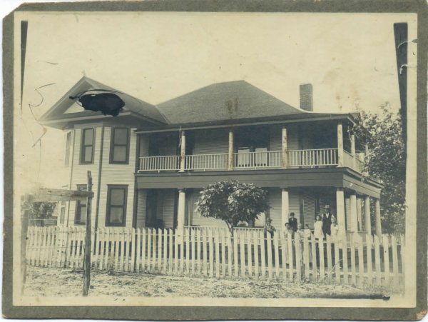 [J B Potts homestead]