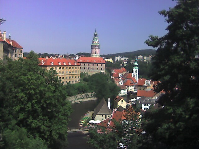 [Looking down on the river in Čestý Krumlov]